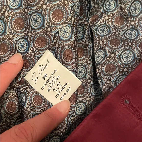 Elegant Maroon Men's Vest - Picture 3 of 5